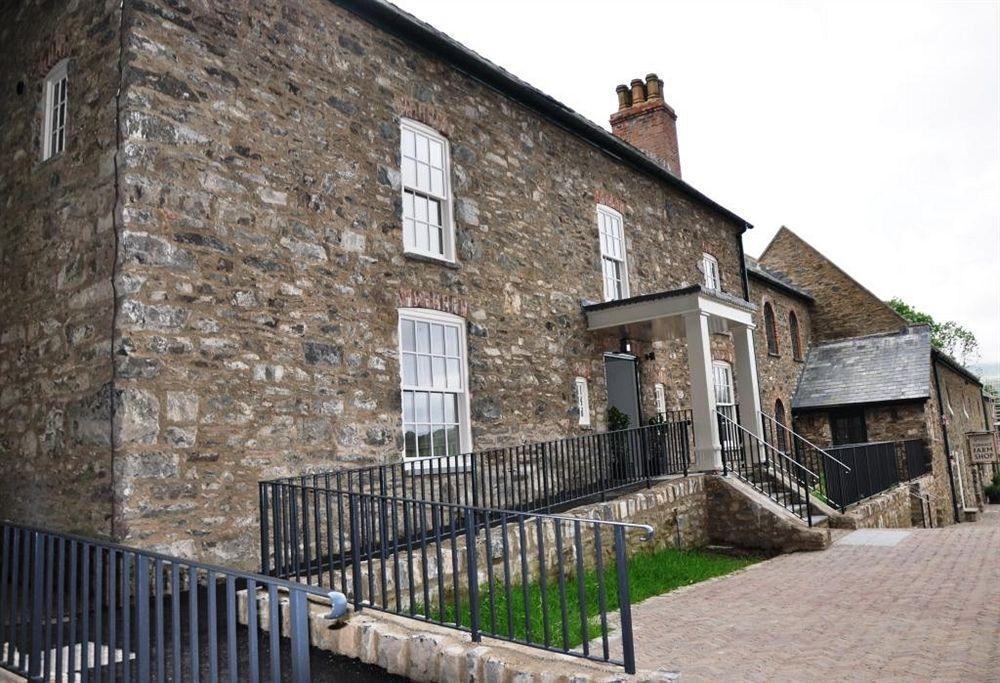 Tal-y-Cafn Furnace Farmhouse Bodnant المظهر الخارجي الصورة